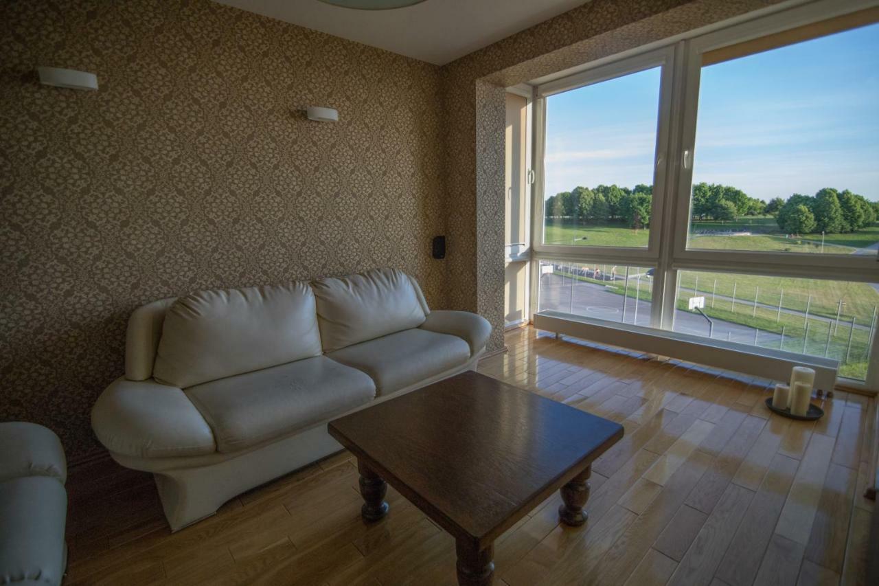 Cozy Apartment With A Wonderful Lake View Telšiai Exterior foto